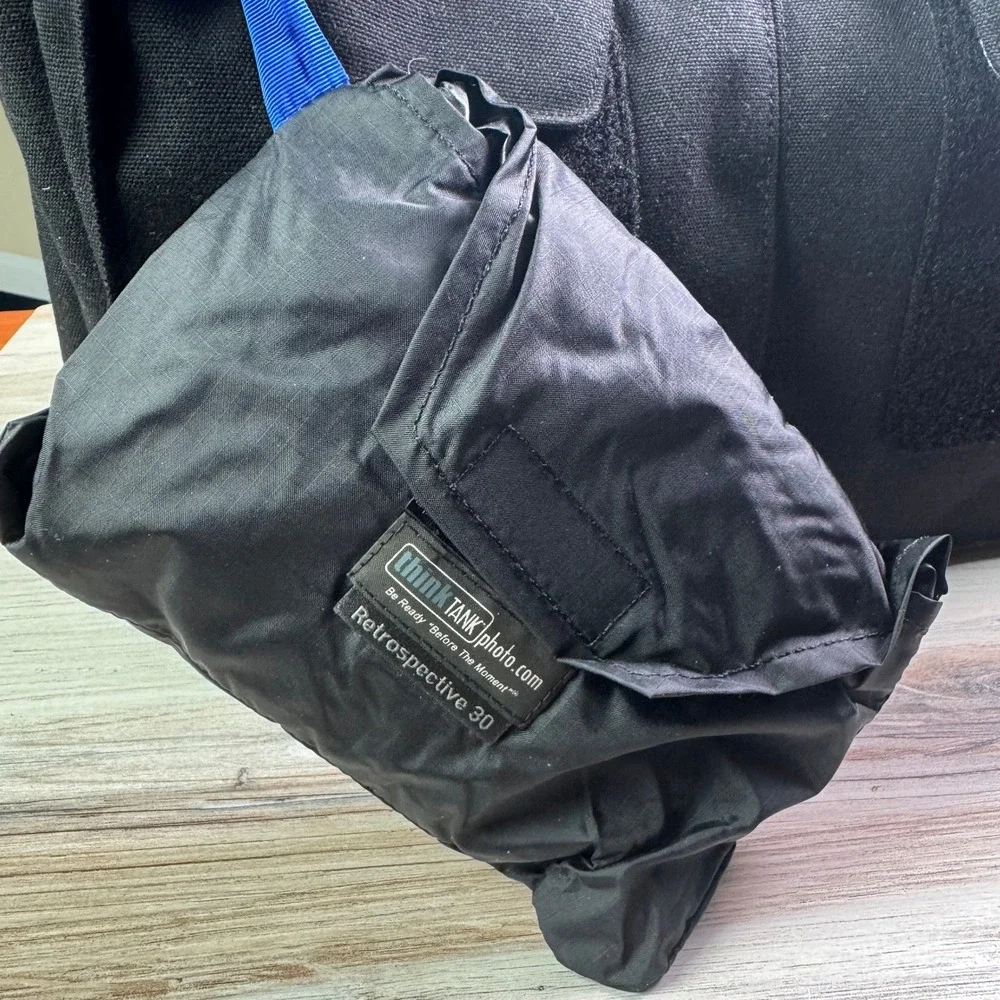 Think Tank Retrospective 30 Camera Messenger Bag Black Canvas Shoulder Strap